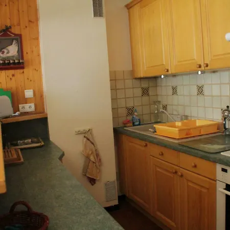 Luxurious Near With Balcony 아파트 Châtel